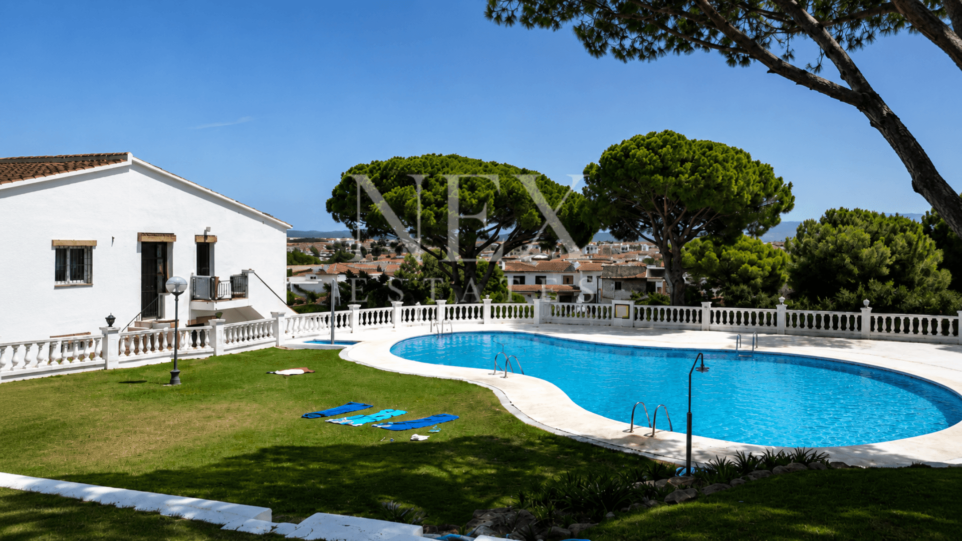 CASA PAREADA EN SANT ANTONI DE CALONGE