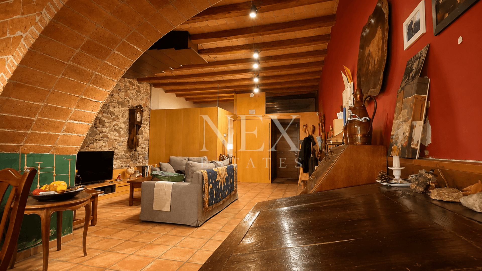 CASA SEÑORIAL REFORMADA EN GRANOLLERS - 2